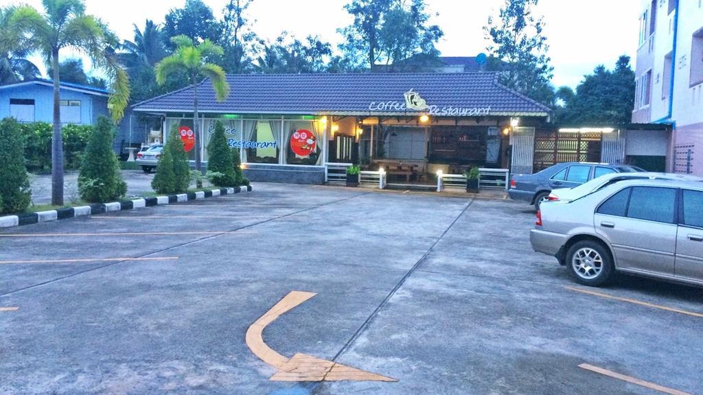 春蓬旅游酒店 外观 照片